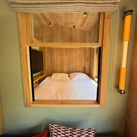 Meta By Brennus Σαλέ Σαμονί